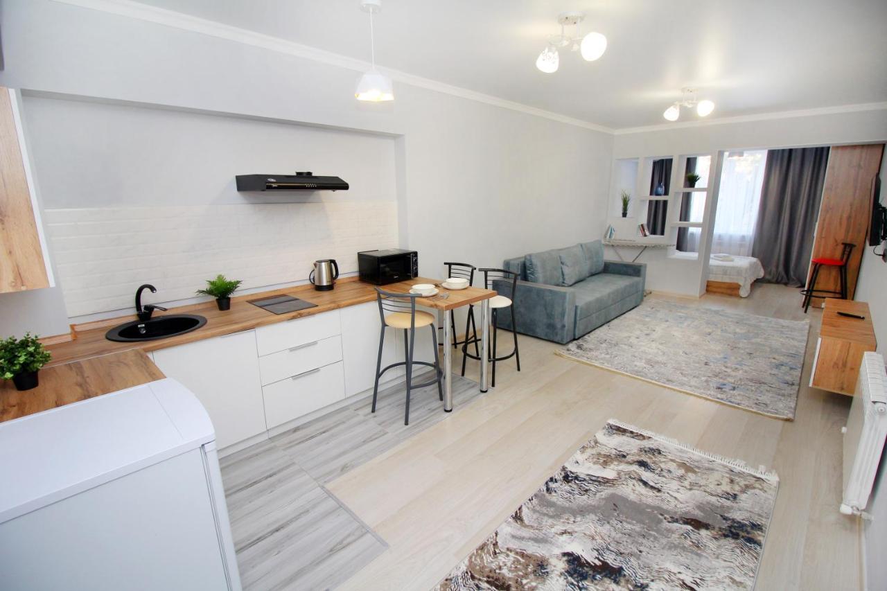 Cozy Studio In The Best Area! 4 Almaty Bagian luar foto