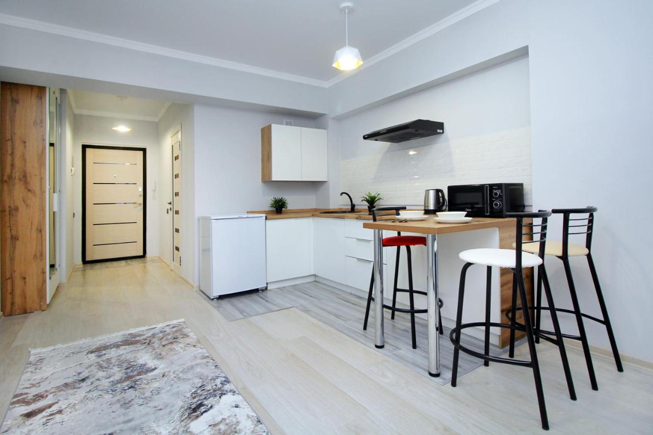 Cozy Studio In The Best Area! 4 Almaty Bagian luar foto