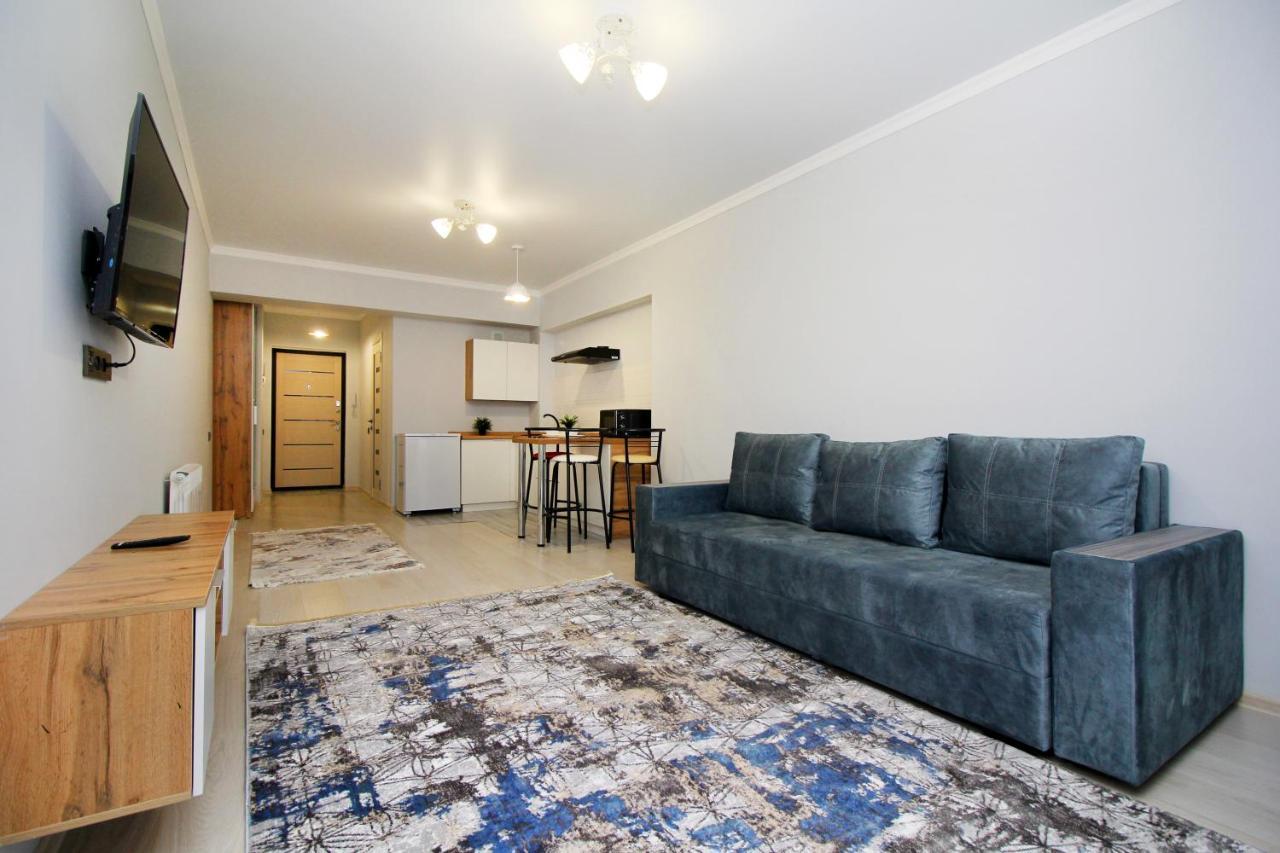 Cozy Studio In The Best Area! 4 Almaty Bagian luar foto